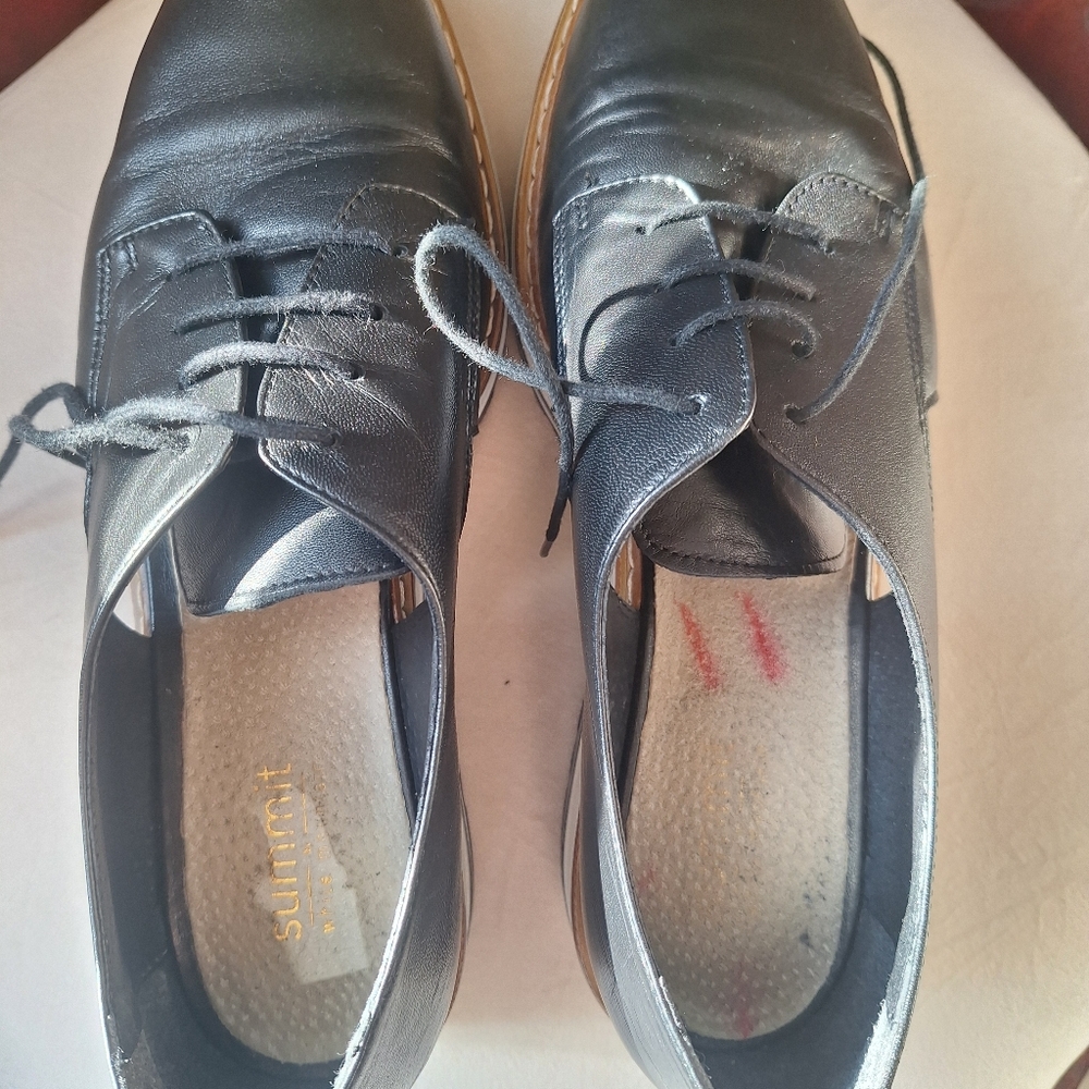 Women Black Leather Shoes- Cut Out Oxfords - Picture 5 of 5